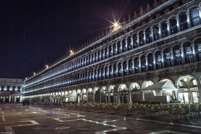 Poszter 30x20cm Utcai kávézó a Szent Márk téren, Assaf Frank