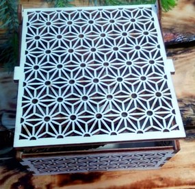 Vintage fadoboz - Könnyű, méret: 12,6x12,6x8,2 cm, hajtva