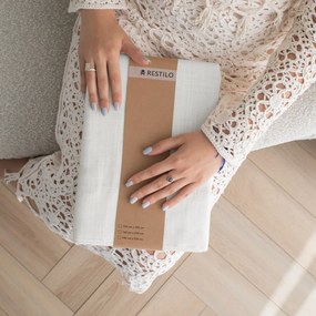 Krémszínű függöny 140x270 cm Valeta – Restilo