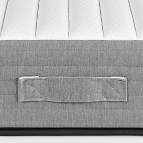 Közepes keménységű antiallergén-hőszabályozó hab matrac 150x200 cm Yoko – Kave Home