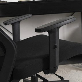 Irodai Forgószék Fekete Színben. BENTO