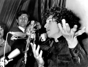 Fotográfia Bob Dylan during a Press Conference, Paris, 23 May 1966.