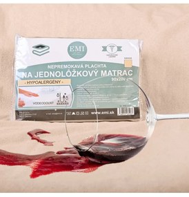 EMI krémszínű vízálló gumis lepedő