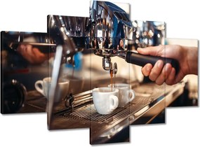 Képek 150x105 A barista kávét tölt