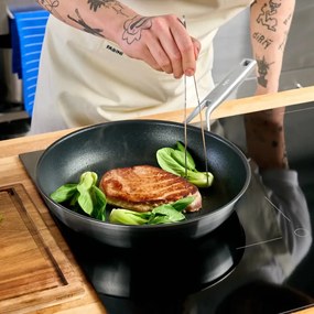 Rozsdamentes acél serpenyő tapadásmentes felülettel ø 30 cm Lucca 3.0 – FABINI