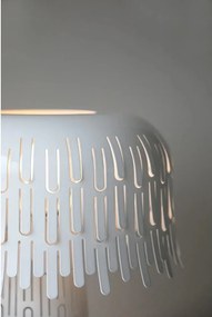 Fehér asztali lámpa fém búrával (magasság 38 cm) Verbera – Markslöjd