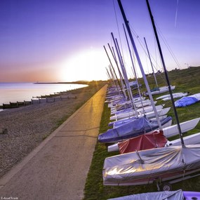 Poszter 20x20cm Kajakok a móló partján, Assaf Frank
