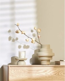 Bézs acél váza (magasság 23 cm) Velia – Kave Home