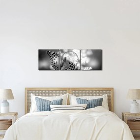 Kép - Részlet egy virágot beporzó pillangóról (órával) (90x30 cm)