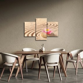 Egy kő, virággal a homokban képe (90x60 cm)
