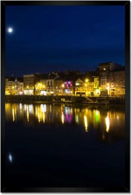 Poszterek keretben 40x60 Hold a vízben