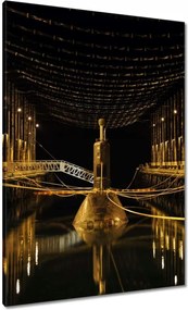 Vászonkép 70x100 Vízalatti hajó az udvaron