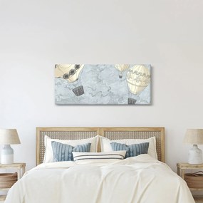 Kép - léggömbök a város felett, hűvös tónusok (120x50 cm)