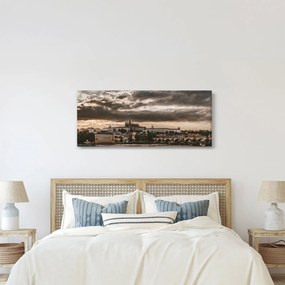 Kép - felhős Prága (120x50 cm)