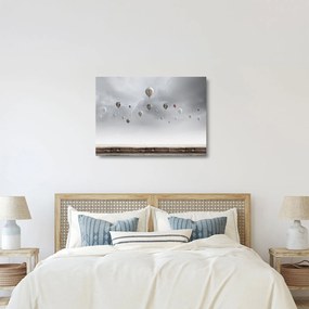 Kép - léggömbök egy téglafal felett (üvegen) (70x50 cm)