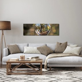 Kép - Tükröződés az üveggömbben (órával) (90x30 cm)