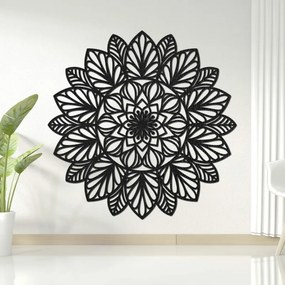 Fából készült mandala a falon | LÓTUSZ