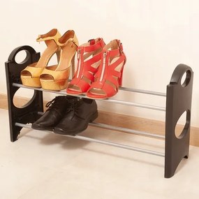 Az emeletes cipőtartó polc helytakarékos, több pár is elfér benne
