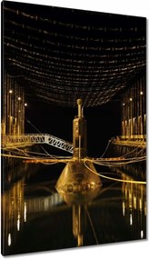 Vászonkép 80x120 Vízalatti hajó az udvaron