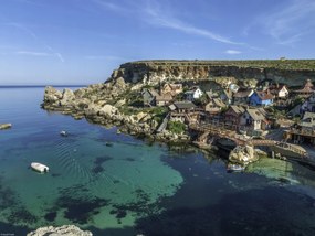 Poszter 40x30cm Popeye falu Gozo tengerpartján, Assaf Frank