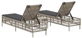 2 db világosszürke polyrattan napozóágy asztallal