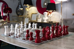 Classic Chess – piros-fehér sakk készlet üveg táblával 61X61X14 cm