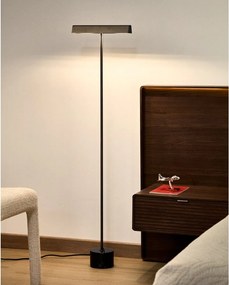 Fekete állólámpa (magasság 121 cm) Lynor – Kave Home