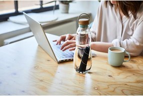 Üveg ivópalack 600 ml Eau Good – Black + Blum