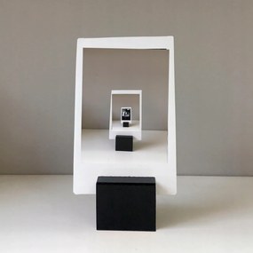 Fényképtartó állvány, fa, fekete