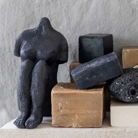 Poligyanta szobor (magasság 14 cm) Sitting Woman – Mette Ditmer Denmark