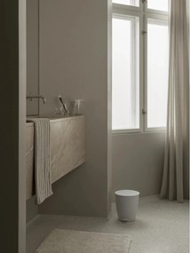 Krémszínű fürdőszobai kilépő 70x140 cm Tuufa – Blomus