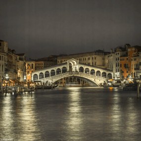 Poszter 20x20cm Nagy csatorna Ă©s Rialto hĂd Ă©jszaka, Assaf Frank