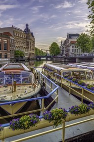 Poszter 20x30cm Kikötött hajók Amszterdamban, Assaf Frank