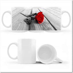 Bögre fényképpel Vörös rózsa a deszkákon