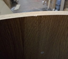 AKCIÓ Kerek étkezőasztal tölgy dekor asztallappal ALTO 120x120 II. osztály