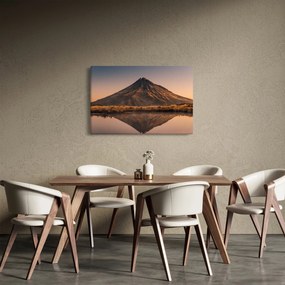 A Mount Taranaki visszaverődése, Új-Zéland (90x60 cm)