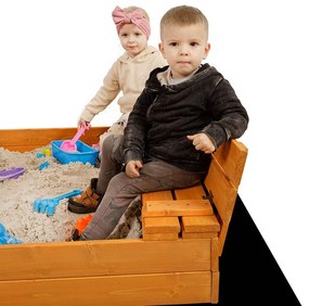 Gyerek fa homokozó fedővel és padokkal Baby Mix 120x120 cm