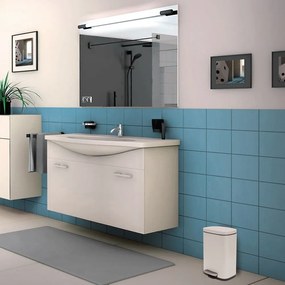 Matt fehér acél pedálos szemetes 5 l Akira – Spirella