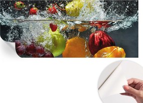 Öntapadós tapéta Fali furnér 3D hatás Gyümölcsök a vízben 250x104 cm