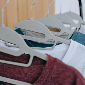 Műanyag vállfa szett 10 db-os – Addis