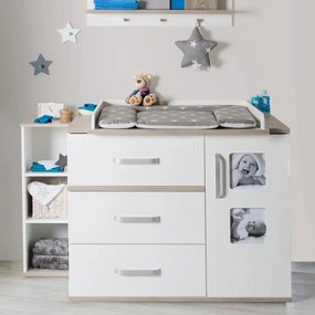 Fehér alacsony gyerek komód pelenkázó feltéttel szilfa dekorral 117x102 cm Moritz – Roba