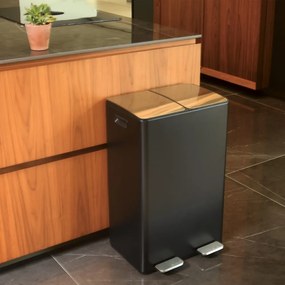 Matt fekete acél szelektív pedálos szemetes 2x30 l Aliya – Spirella