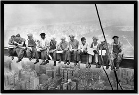 Poszterek keretben 60x40 Munkások a gerendán Ebéd