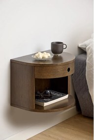 Sötét natúr színű éjjeliszekrény tölgyfa dekorral Paron – Actona