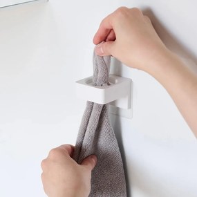 Fehér műanyag multifunkciós tartó Film Hook – YAMAZAKI