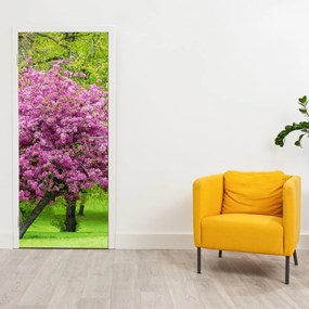 Fotótapéta ajtóra - Virágzó fa a réten (95x205cm)