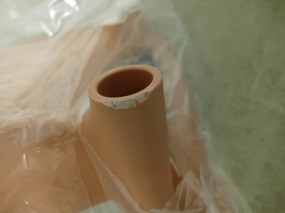 AKCIÓ Terakotta színű műanyag szék KATO II. osztály