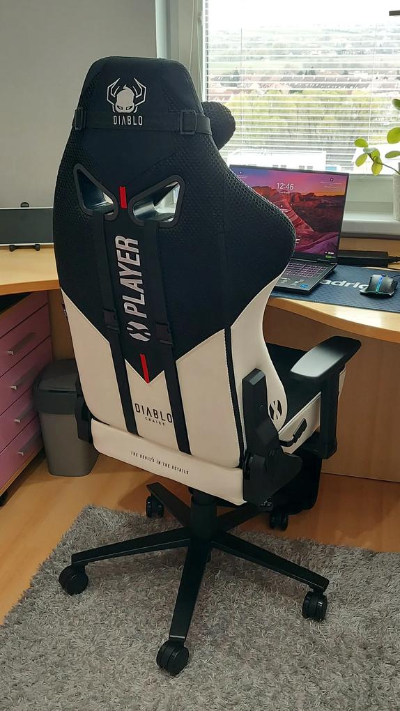 Szuper termék, egyszerű összeszerelés, rendkívül alapos csomagolás.