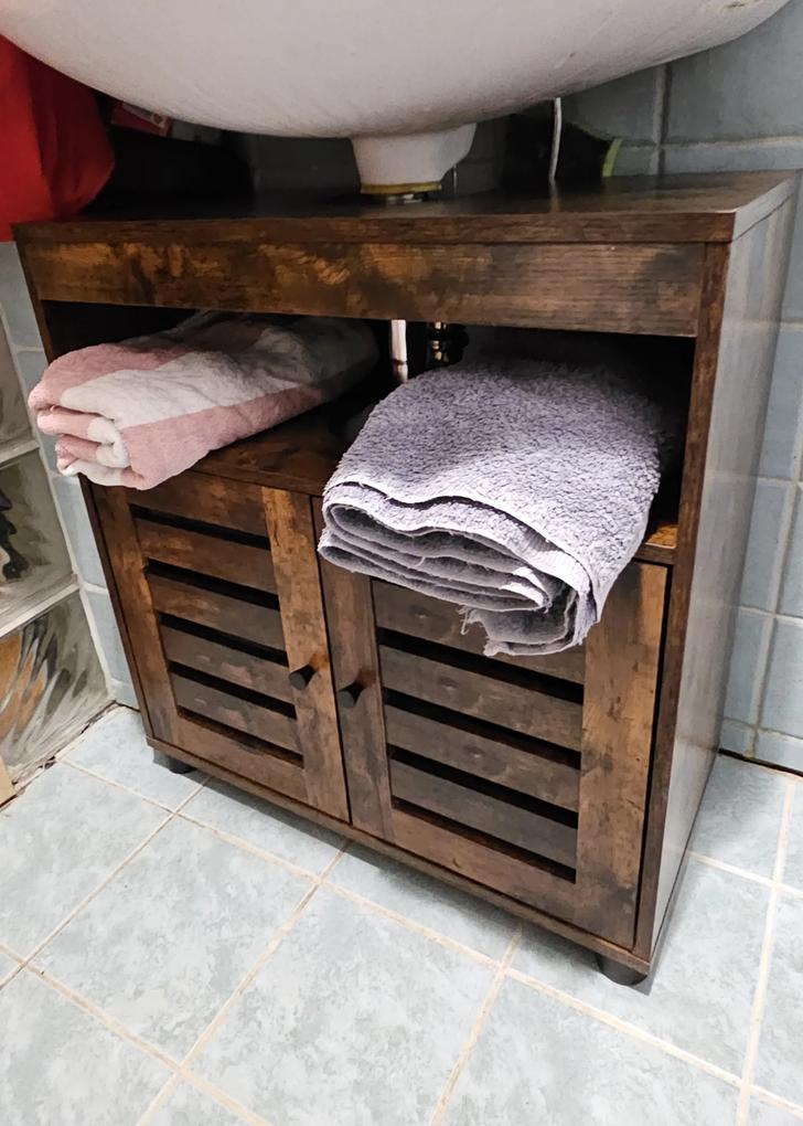 Jól néz ki és könnyű volt összeszerelni. A célnak tökéletesen megfelel.