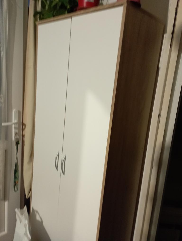 Tökéletes minden csak az összeszerelési rajz lehetne nagyobb!!!!